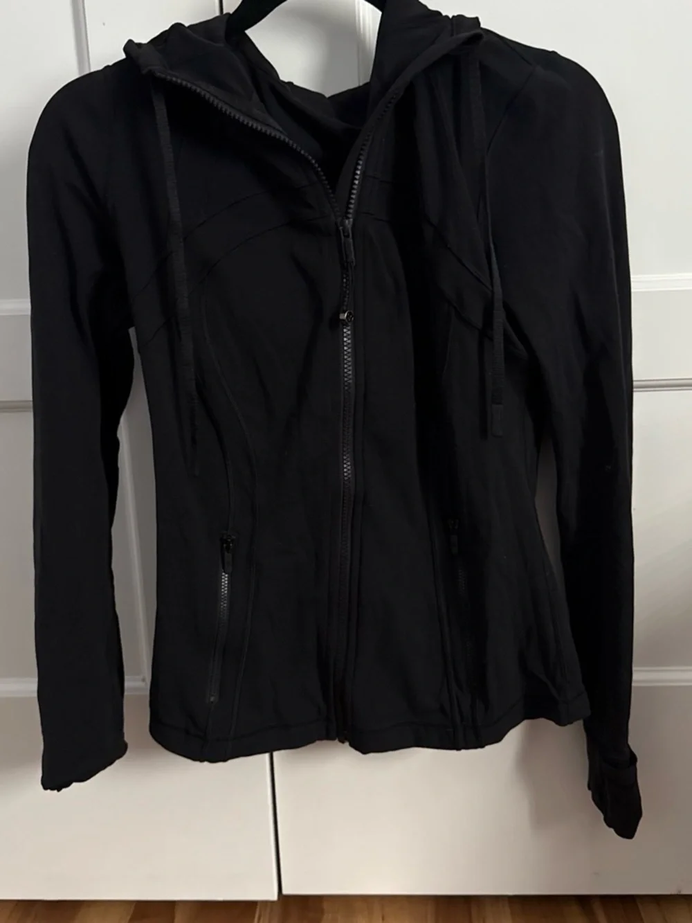Black Lululemon Hooded Define Jacket Size 8. Good Condition.